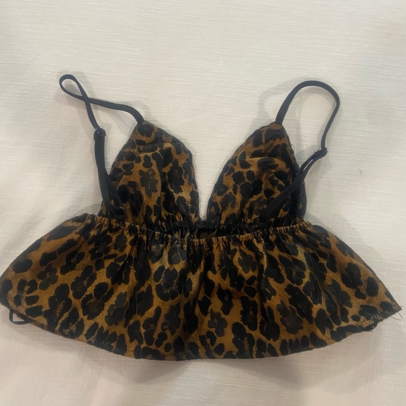 superdown Peplum Leopard Print Crop Tank - Picture 6 of 6